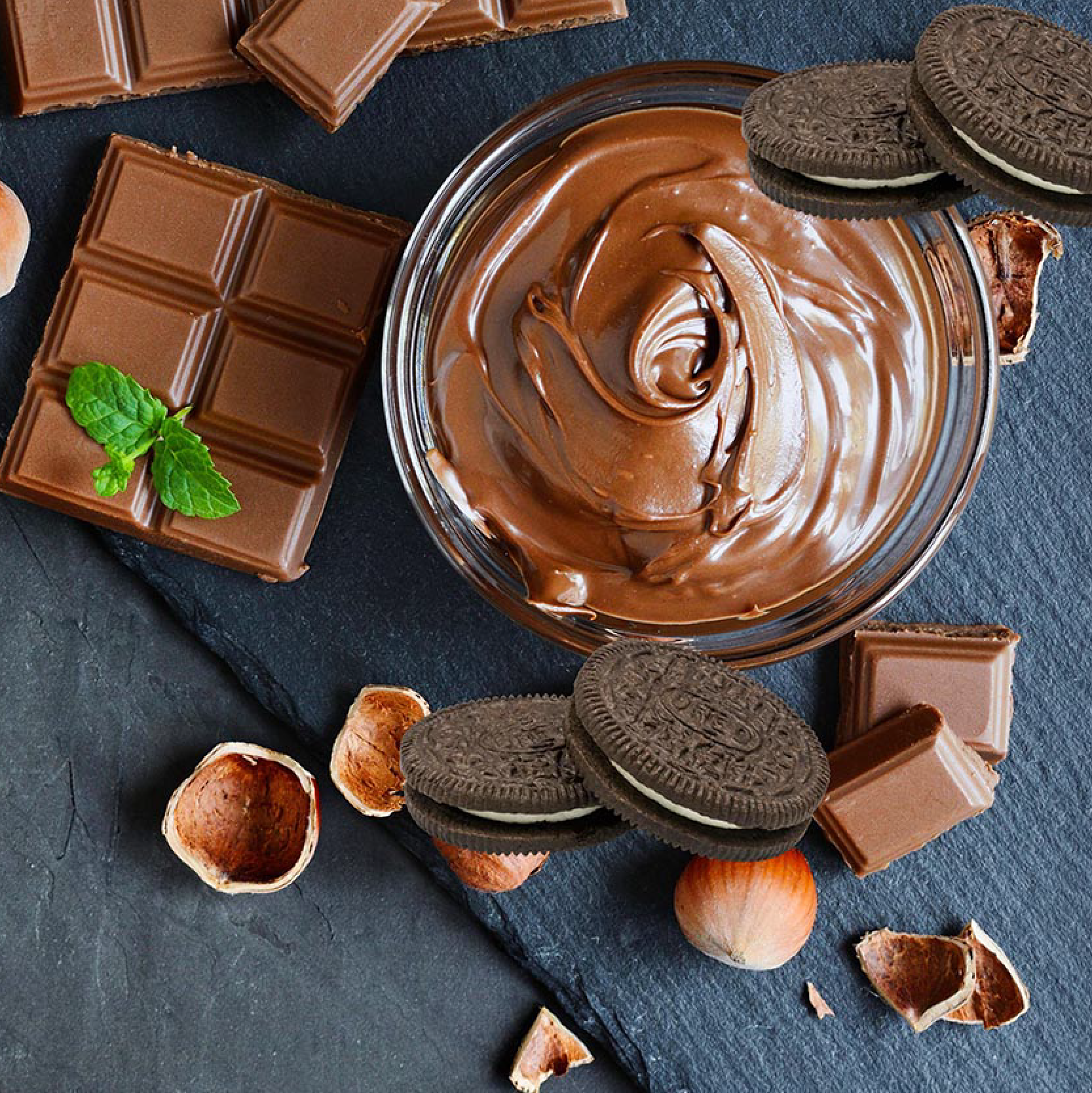 شوكولاتة بحشوة النوتيلا والأوريو